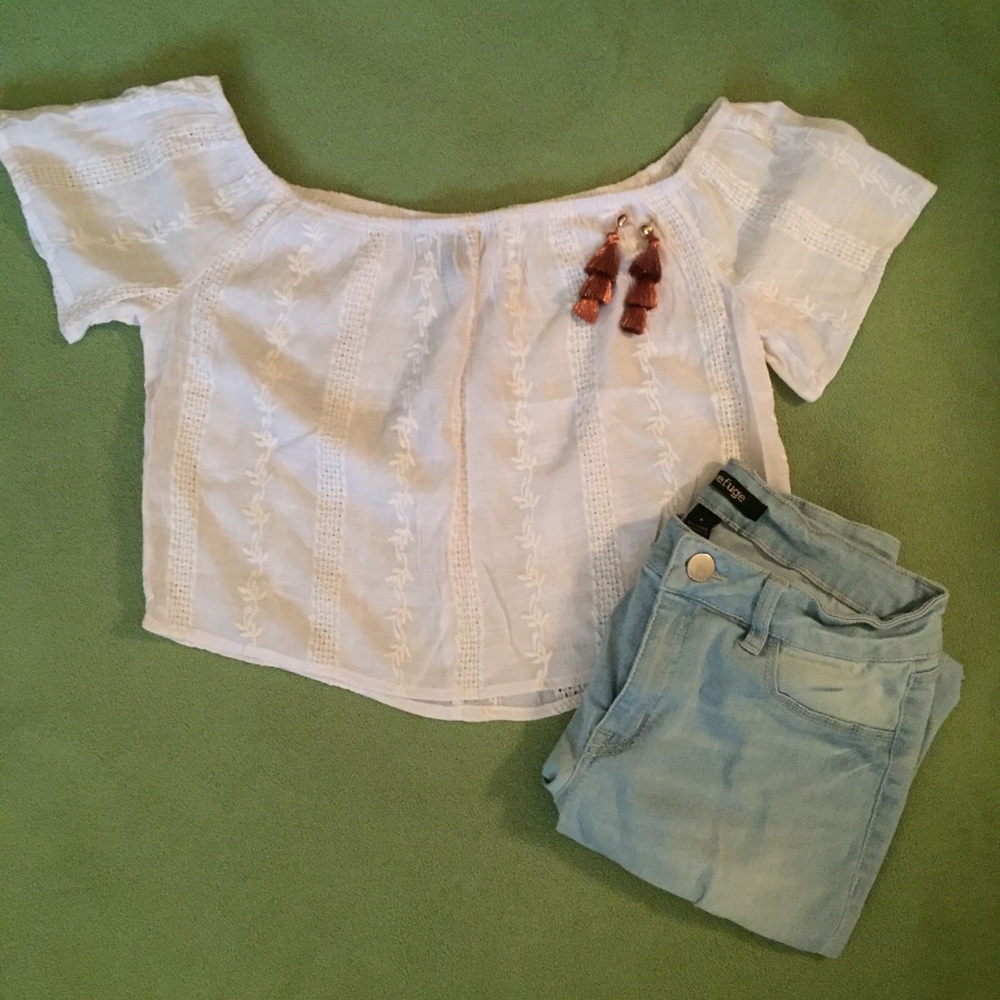 Forever 21 Off the Shoulder Crop